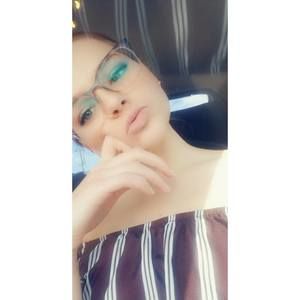 Meet your Posher, Kelli